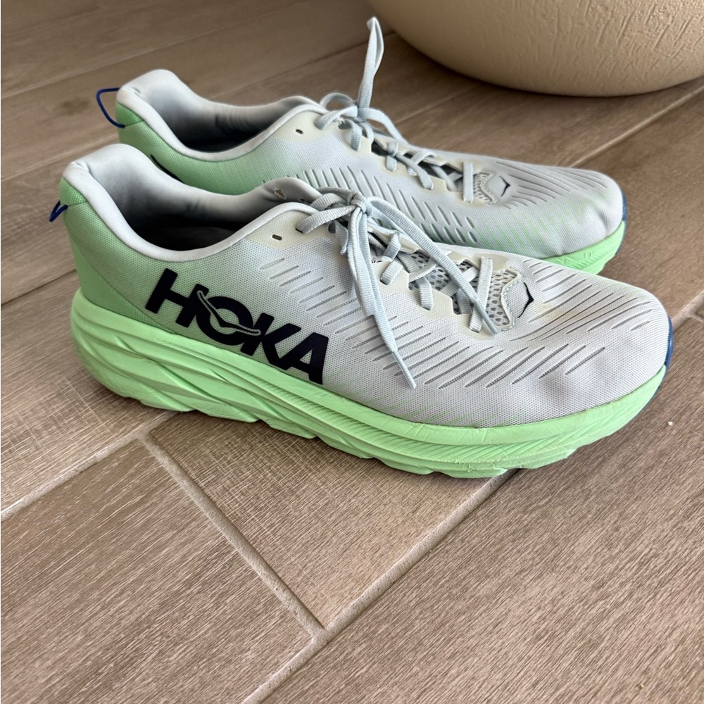 Hoka Rincon 3 Men’s 13 sneaker in Gray and Lime Green